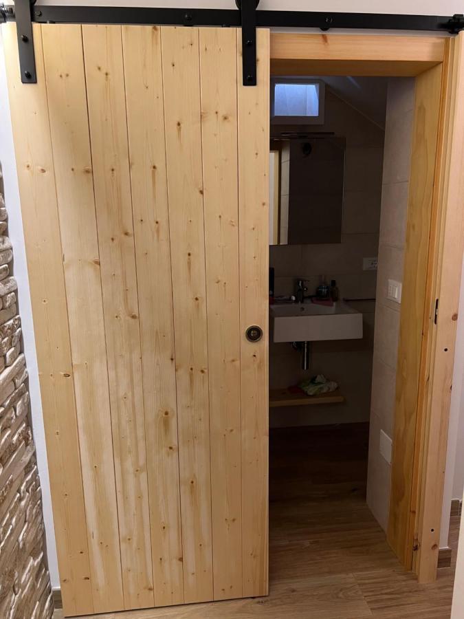 Tavernetta Open Space Apartment Specchia Bagian luar foto