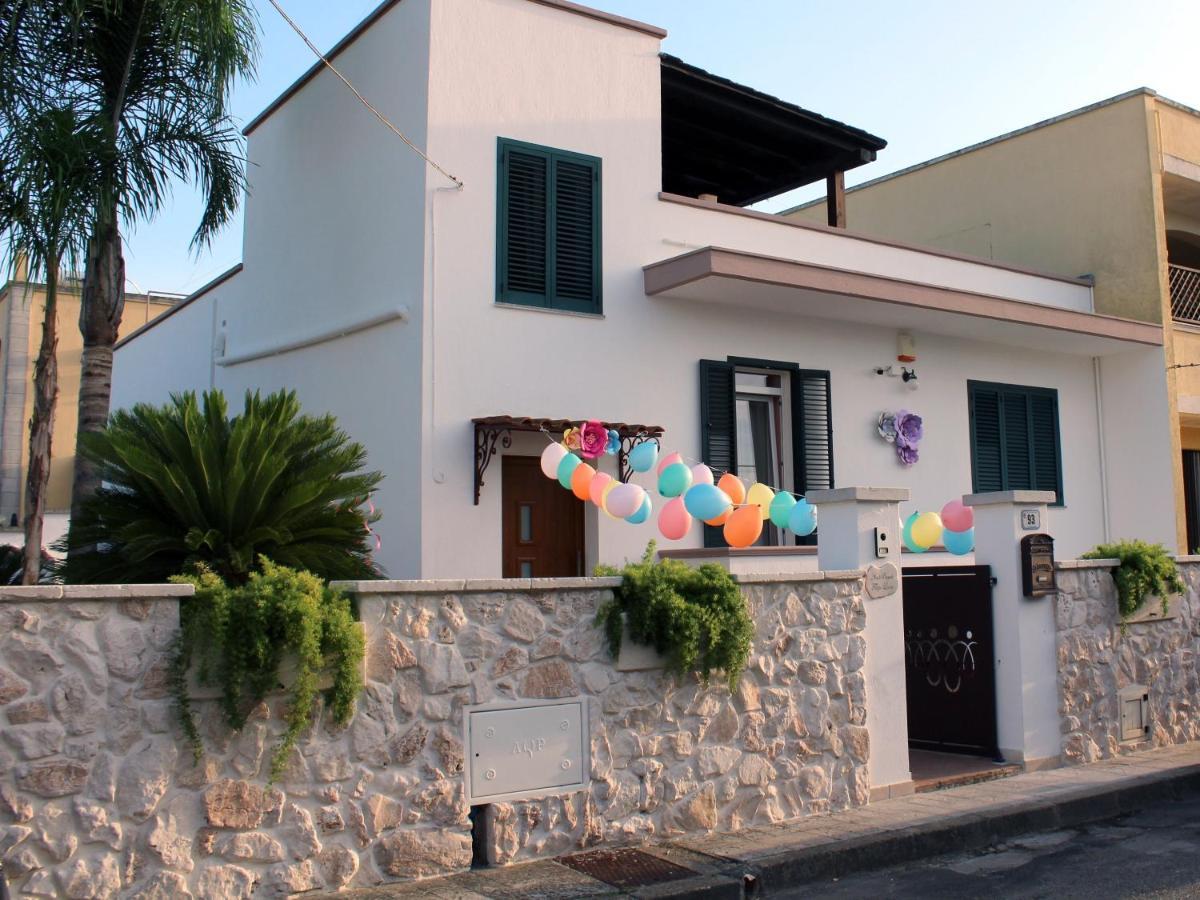 Tavernetta Open Space Apartment Specchia Bagian luar foto