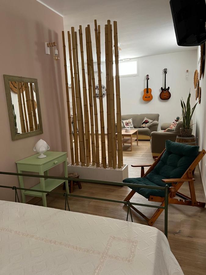 Tavernetta Open Space Apartment Specchia Bagian luar foto