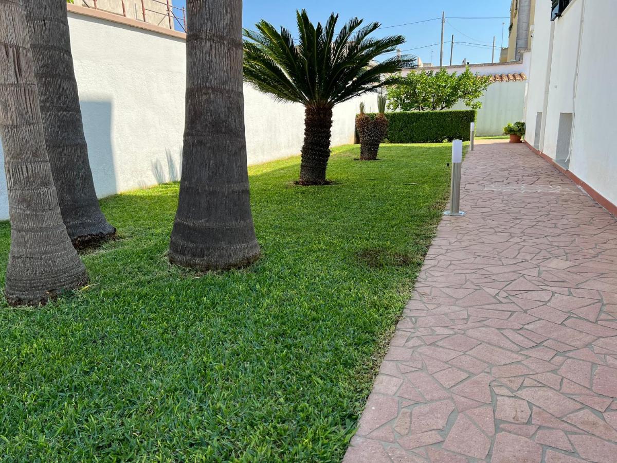 Tavernetta Open Space Apartment Specchia Bagian luar foto